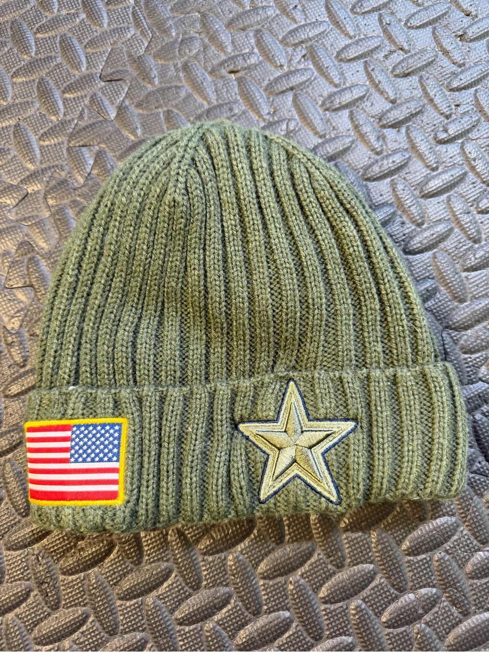 New Era Dallas Cowboys NFL Salute to Service Military Green Knit Beanie